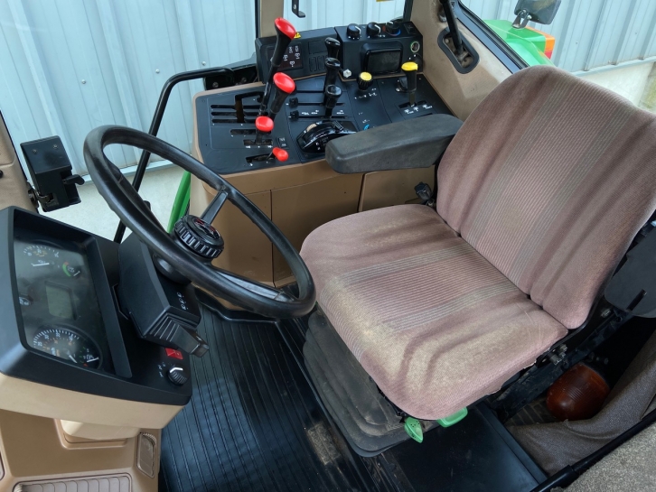 John Deere 6800