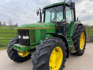 John Deere 6800