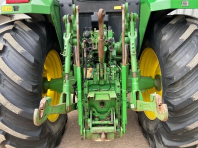 John Deere 6800