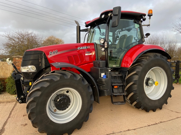 Case CVX 240