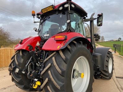 Case CVX 240