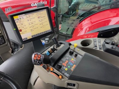 Case CVX 240