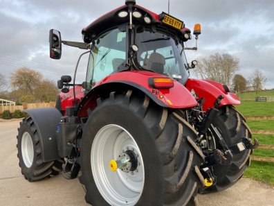 Case CVX 240