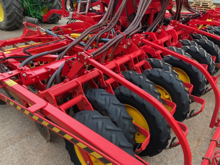 Vaderstad Rapid 600AS 6 Metre drill