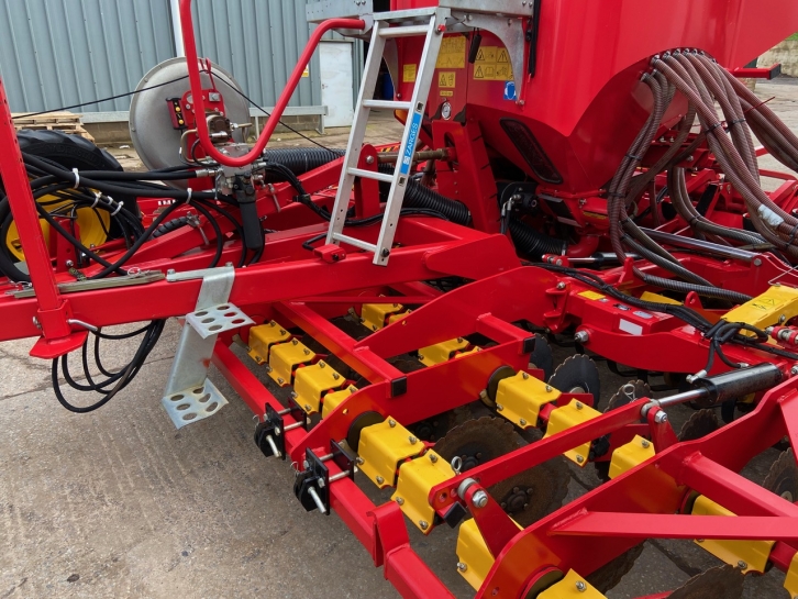 Vaderstad Rapid 600AS 6 Metre drill
