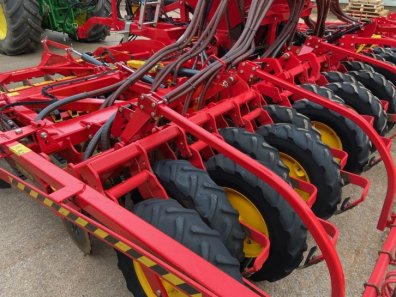 Vaderstad Rapid 600AS 6 Metre drill
