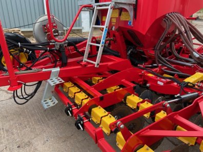 Vaderstad Rapid 600AS 6 Metre drill