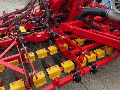 Vaderstad Rapid 600AS 6 Metre drill