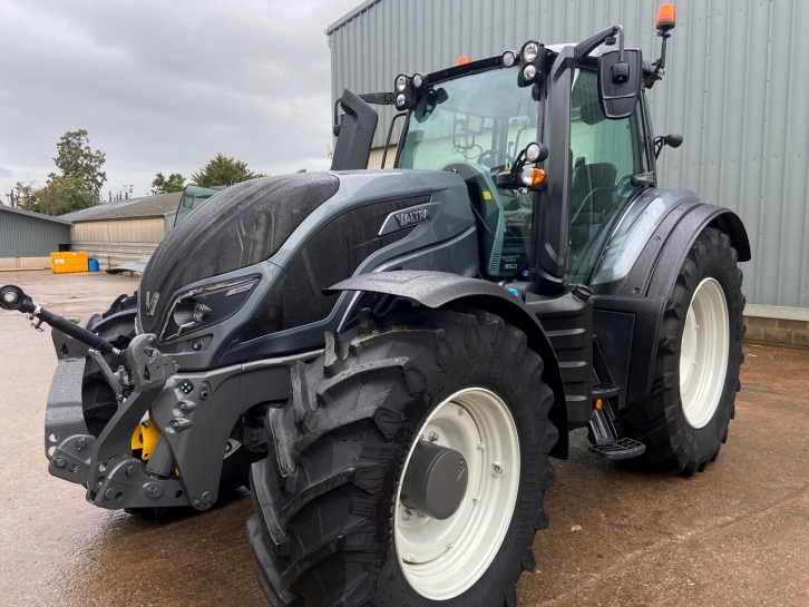 Valtra T214 Active