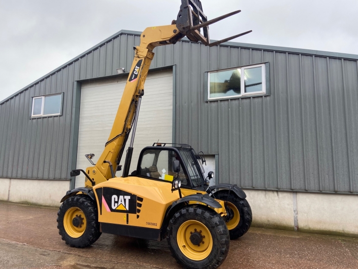 CAT TH407