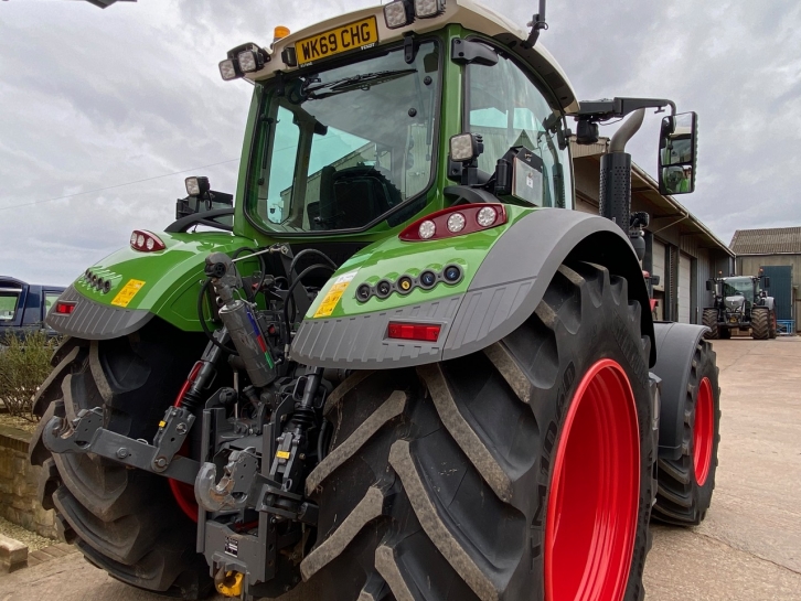 Fendt 724 Profi-Plus