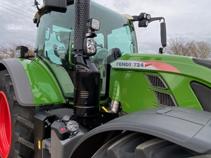 Fendt 724 Profi-Plus