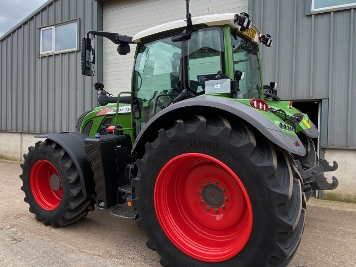 Fendt 724 Profi-Plus