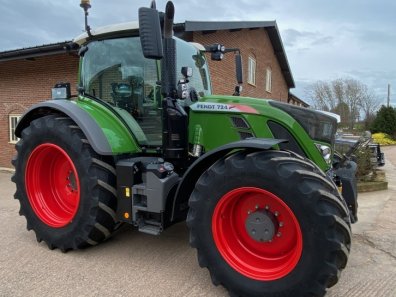 Fendt 724 Profi-Plus