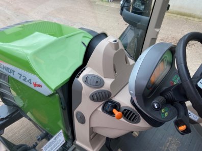 Fendt 724 Profi-Plus