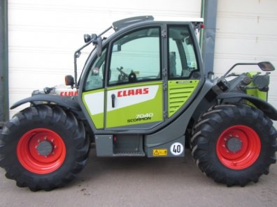 Claas Scorpion 7040 VP