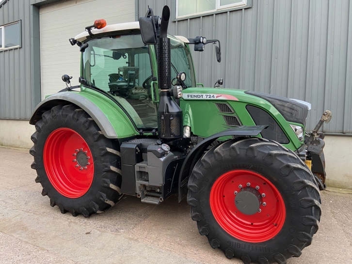 Fendt 724 Profi-Plus