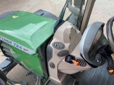 Fendt 724 Profi-Plus