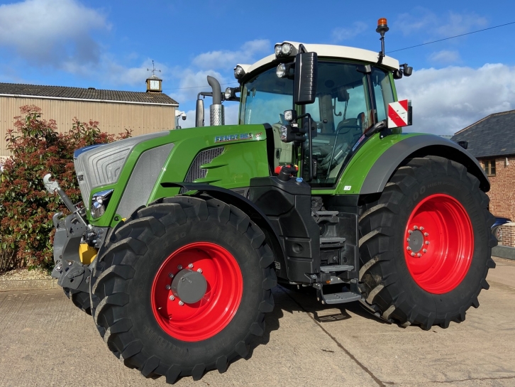 Fendt 828 Profi-Plus
