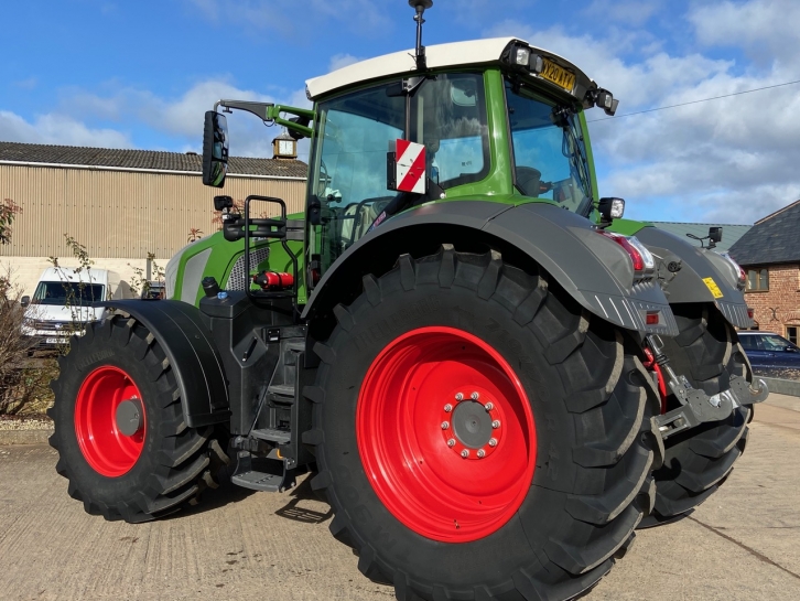 Fendt 828 Profi-Plus