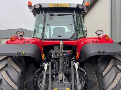 Massey Ferguson 7724S Efficient