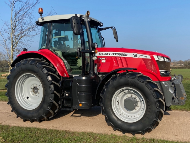 Massey Ferguson 7718S Efficient