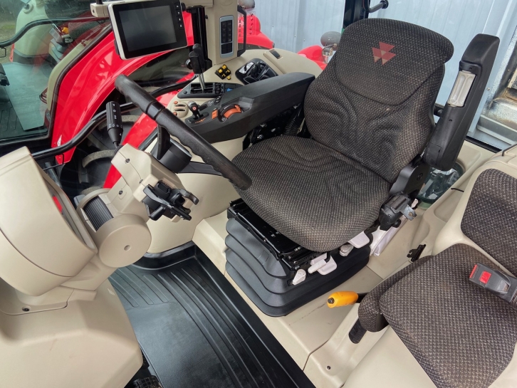 Massey Ferguson 7718S Efficient