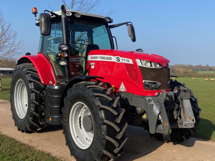 Massey Ferguson 7718S Efficient