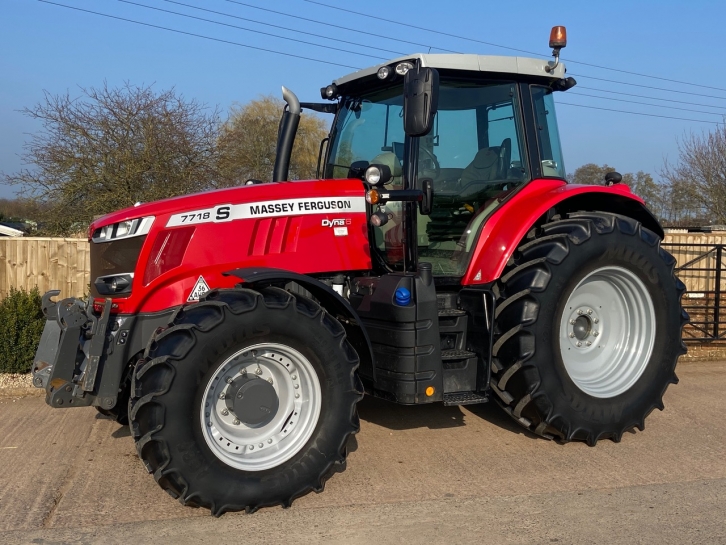 Massey Ferguson 7718S Efficient
