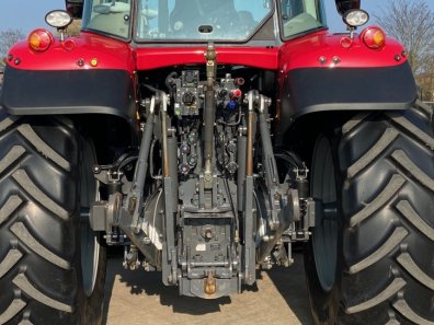 Massey Ferguson 7718S Efficient