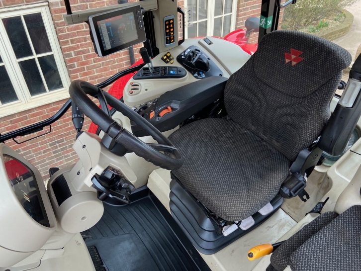 Massey Ferguson 7718S Efficient