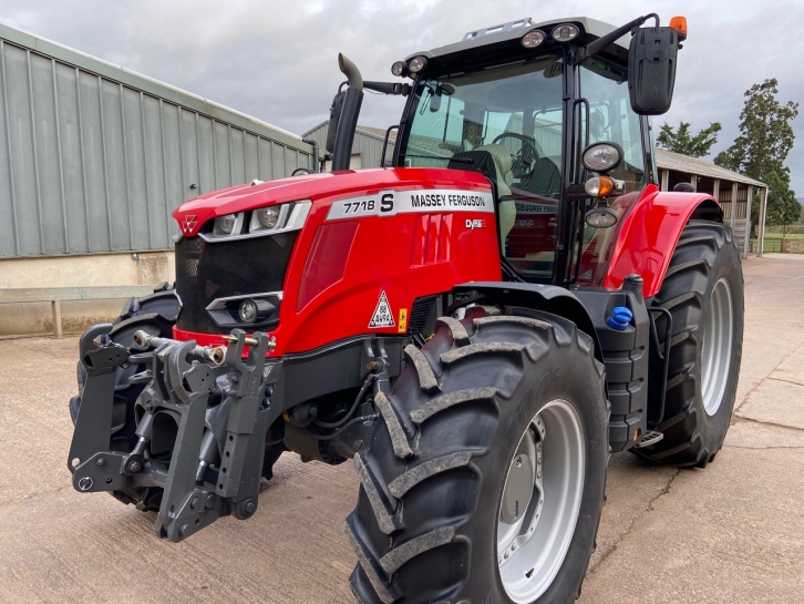 Massey Ferguson 7718S Efficient