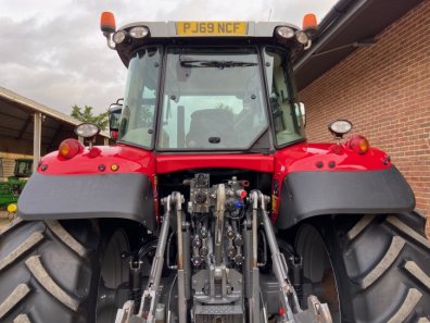 Massey Ferguson 7718S Efficient