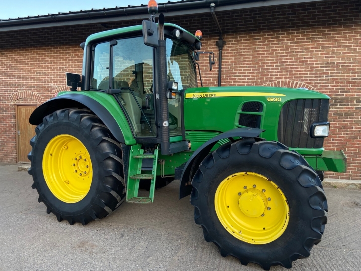 John Deere 6930 Standard
