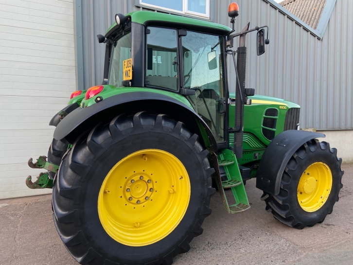 John Deere 6930 Standard