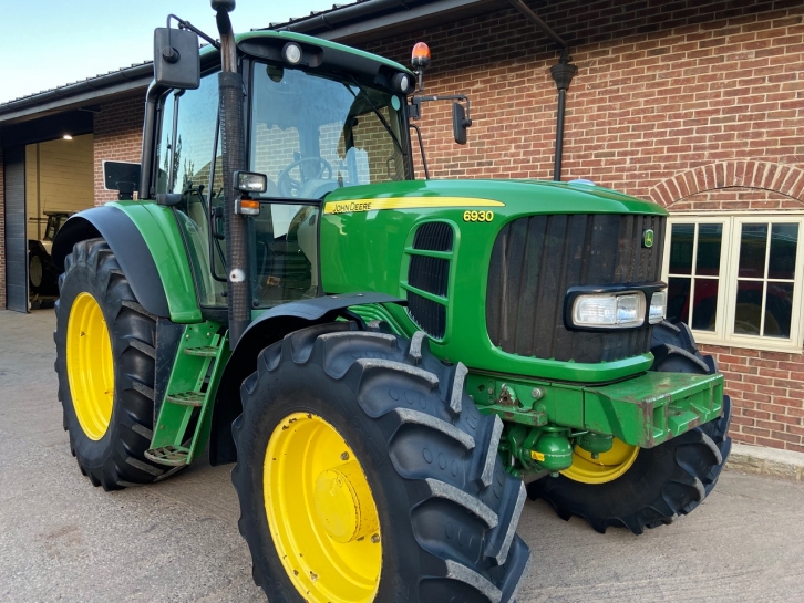 John Deere 6930 Standard