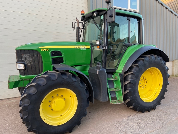 John Deere 6930 Standard