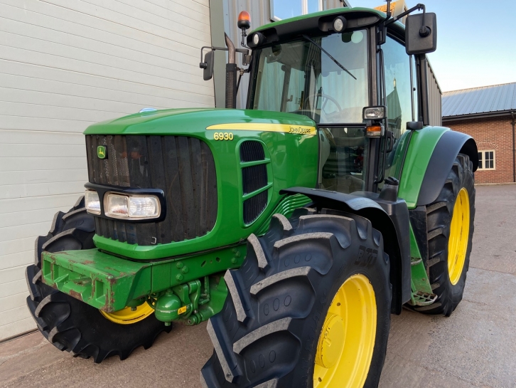 John Deere 6930 Standard