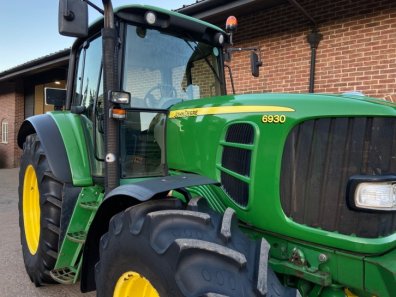 John Deere 6930 Standard