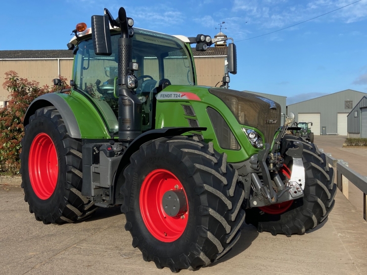 Fendt 724 Profi-Plus
