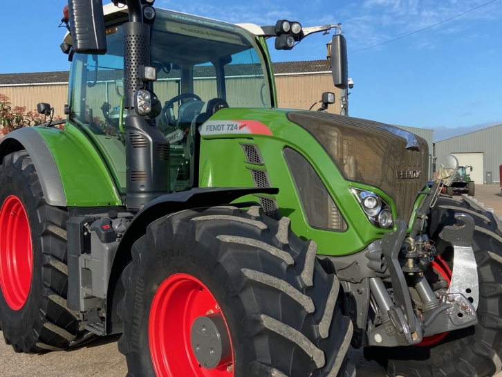Fendt 724 Profi-Plus