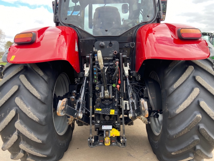 Case CVX 175