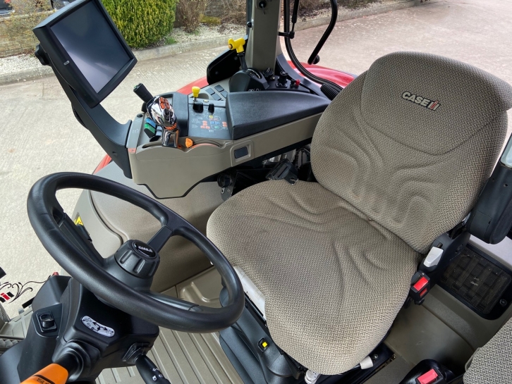 Case CVX 175