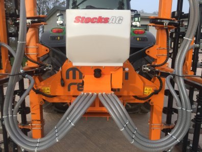 Mzuri Rezult straw rake