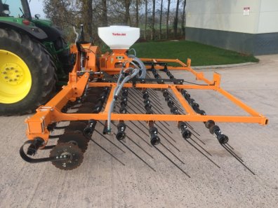 Mzuri Rezult straw rake