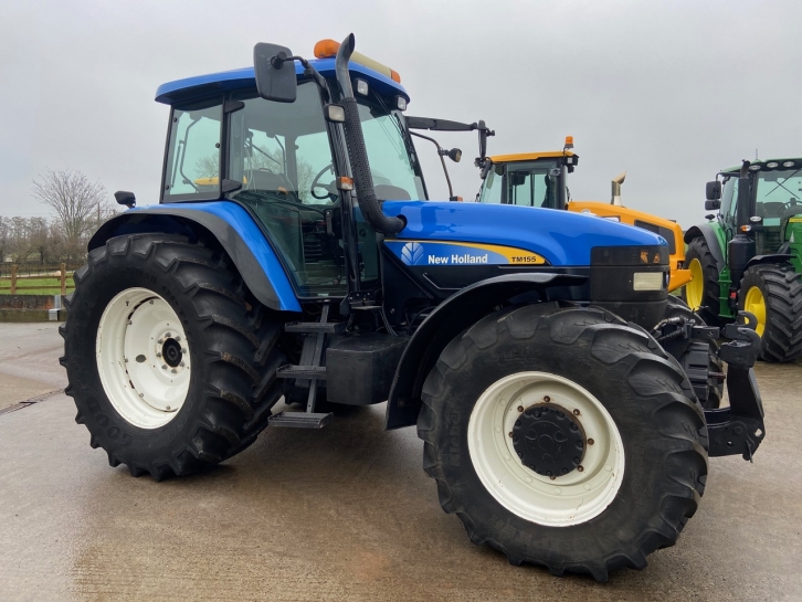 New Holland TM155
