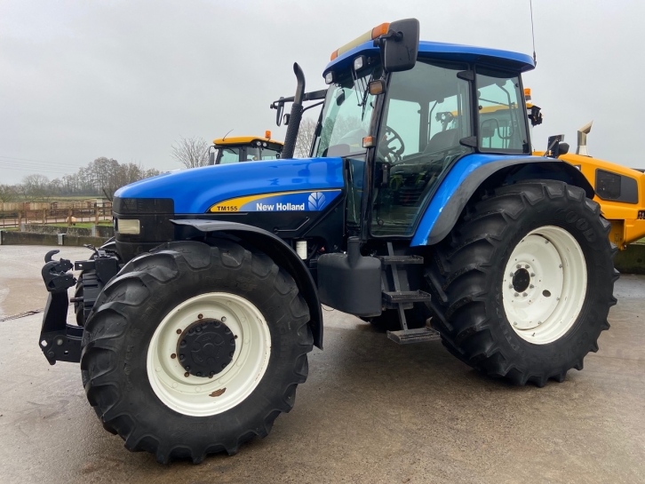New Holland TM155