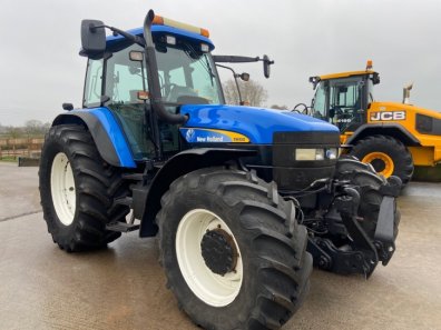 New Holland TM155