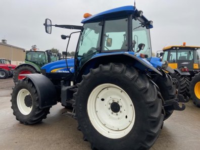 New Holland TM155
