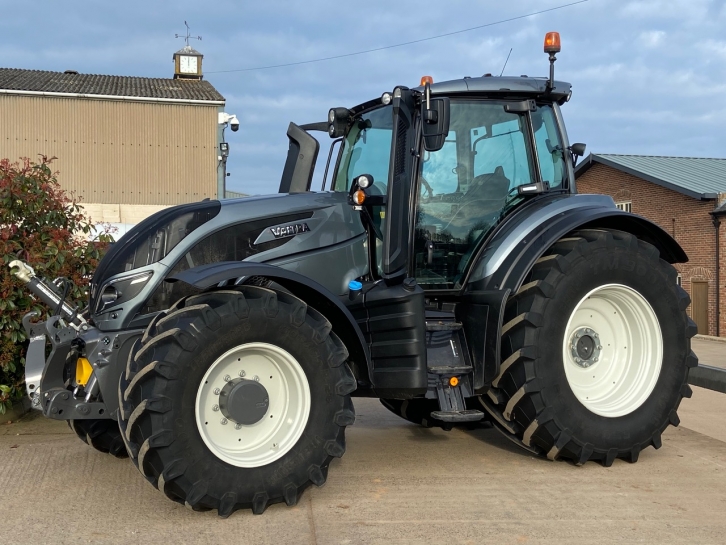 Valtra T234 Active